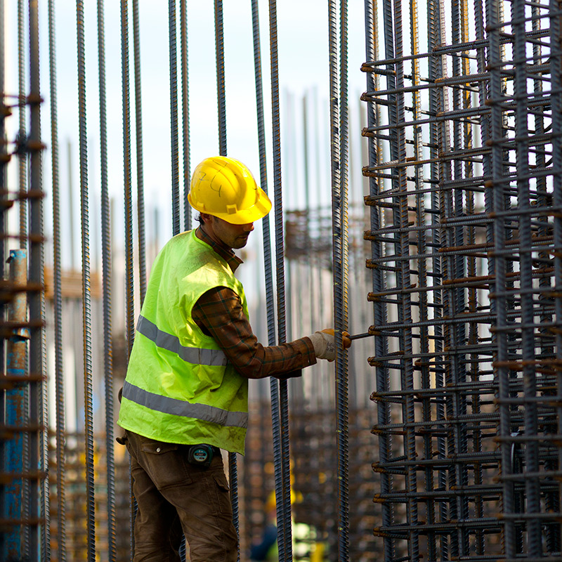 Oficis metall en construcció: Instal·lacions, reparacions, muntatges, carpinteria metàl·lica… (6h)