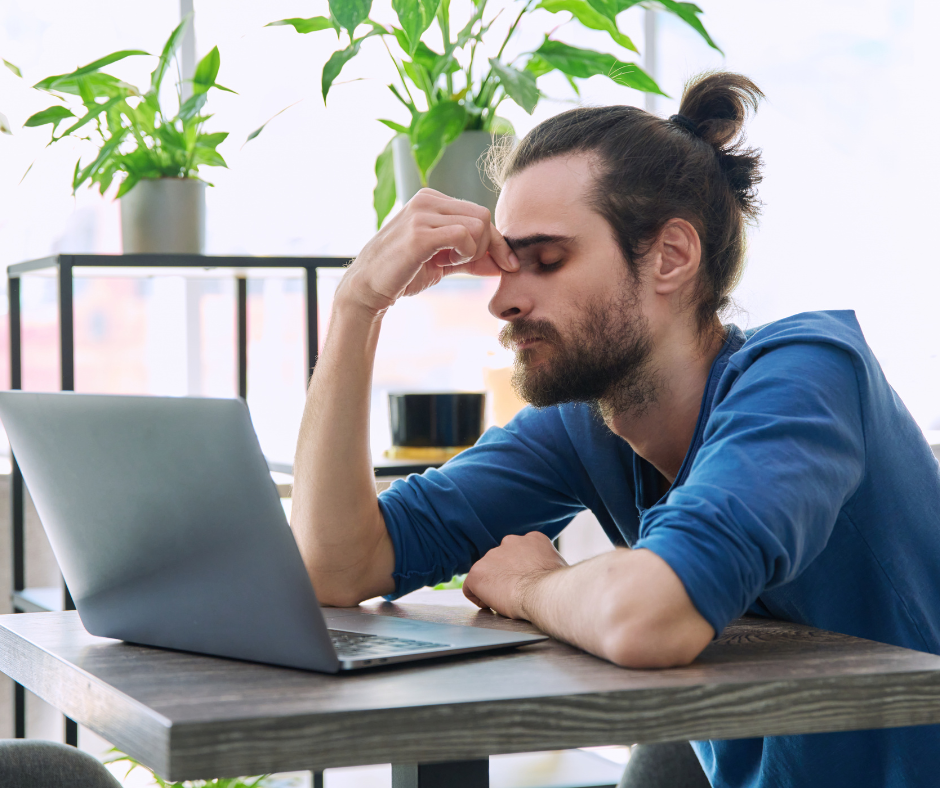 L’emergència del tecnoestrès i la fatiga digital a l’entorn laboral