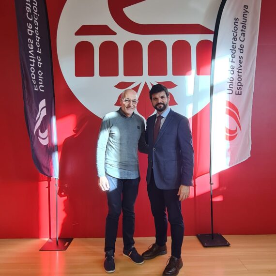 Gerad Esteva, president de la UFEC i Leo Martínez, adjunt a la Direcció General de Mutuacat durant el dinar de Nadal 2025