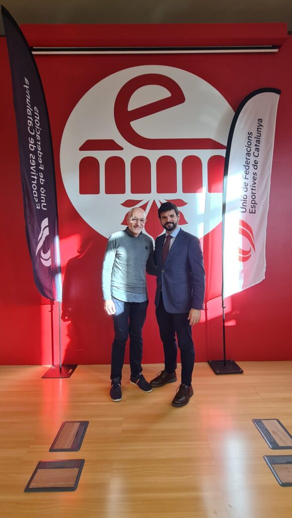 Gerad Esteva, president de la UFEC i Leo Martínez, adjunt a la Direcció General de Mutuacat durant el dinar de Nadal 2025