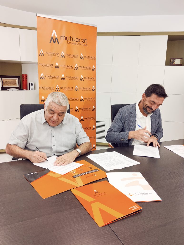 Jaume Domingo i Sergi Macià signen el conveni